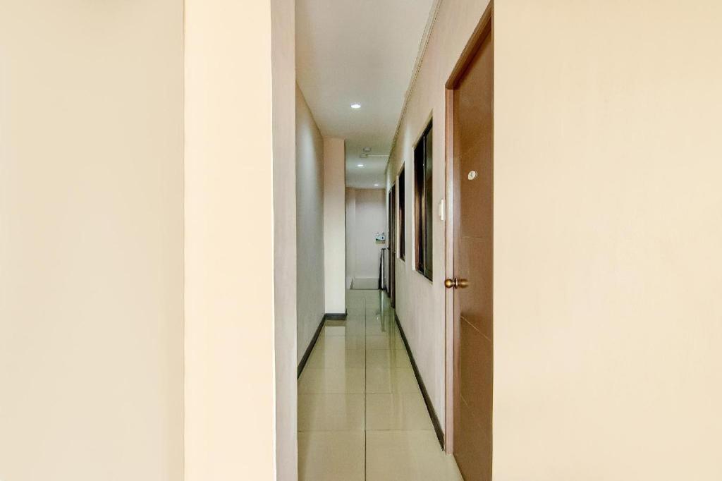 Hotel Oyo 766 Ichehan Manila