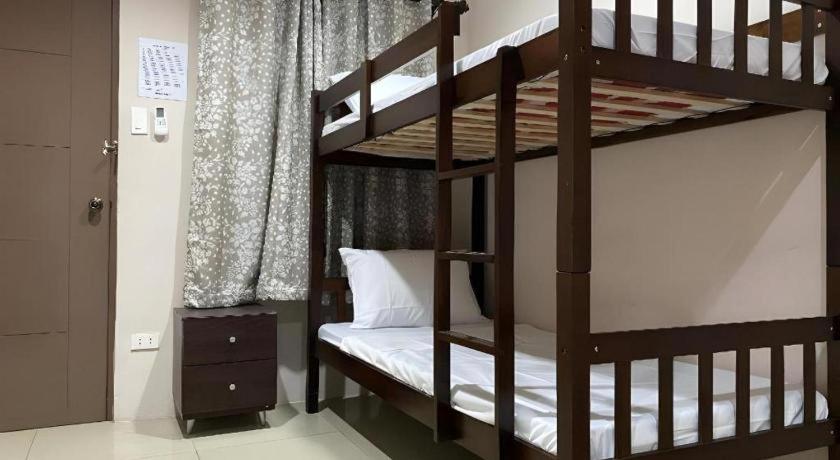 Hotel Oyo 766 Ichehan Manila